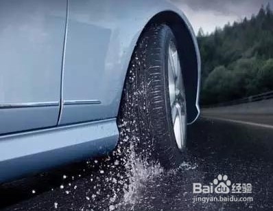 轮胎中的小石子要不要弄掉呢？