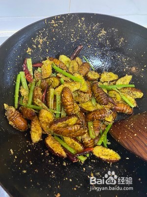 干煸蚕蛹的做法