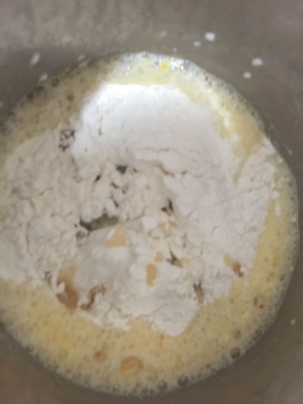 椰丝蓝莓夹心蛋糕