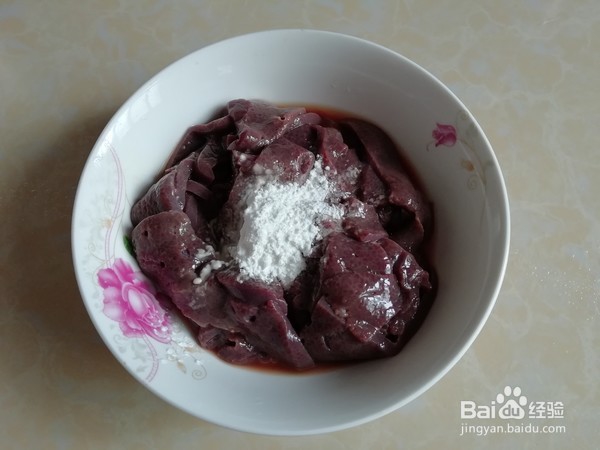 菠菜猪肝汤的步骤