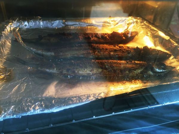 肉松果仁秋刀鱼