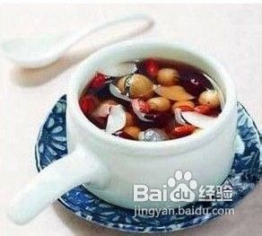 红枣桂圆莲子丰胸水的做法