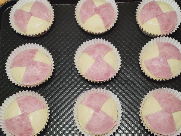 芝士火腿小面包