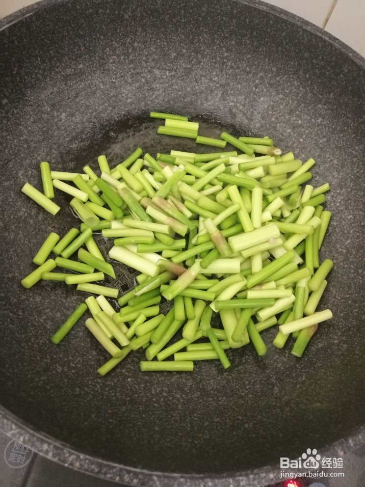 心心念念的蒜苔炒牛肉