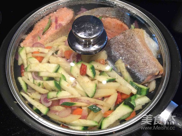 三文鱼意面的做法