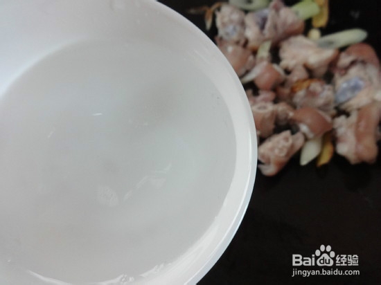 舌尖上的24节气处暑之【金针炖猪蹄】