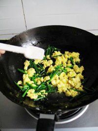 自制韭菜花炒鸡蛋