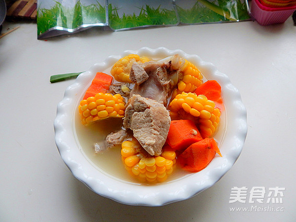玉米胡萝卜排骨汤