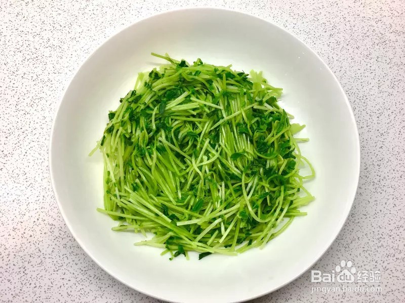 怎样做出家常菜系列之豆苗炒虾仁