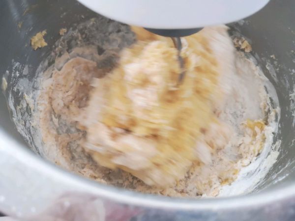 牛奶蛋黄手撕吐司