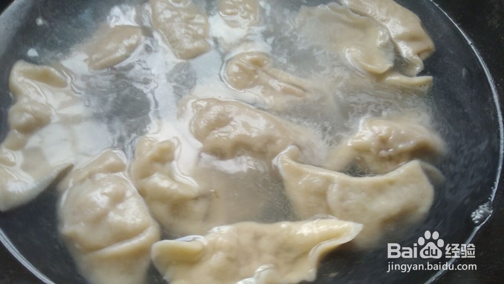 怎样包芹菜猪肉馅饺子好吃?