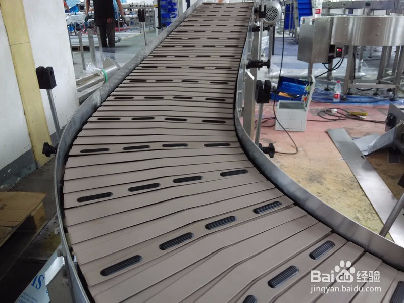 不锈钢输送网带表面为什么会生锈？