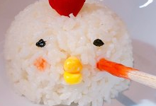 人见人爱花见花开的三只小鸡日式鸡腿咖喱饭