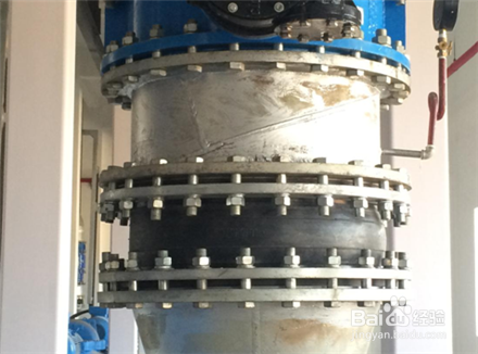 汽车工厂安装法兰橡胶接头出现的问题