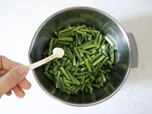 如何做美味的蒜苔炒肉