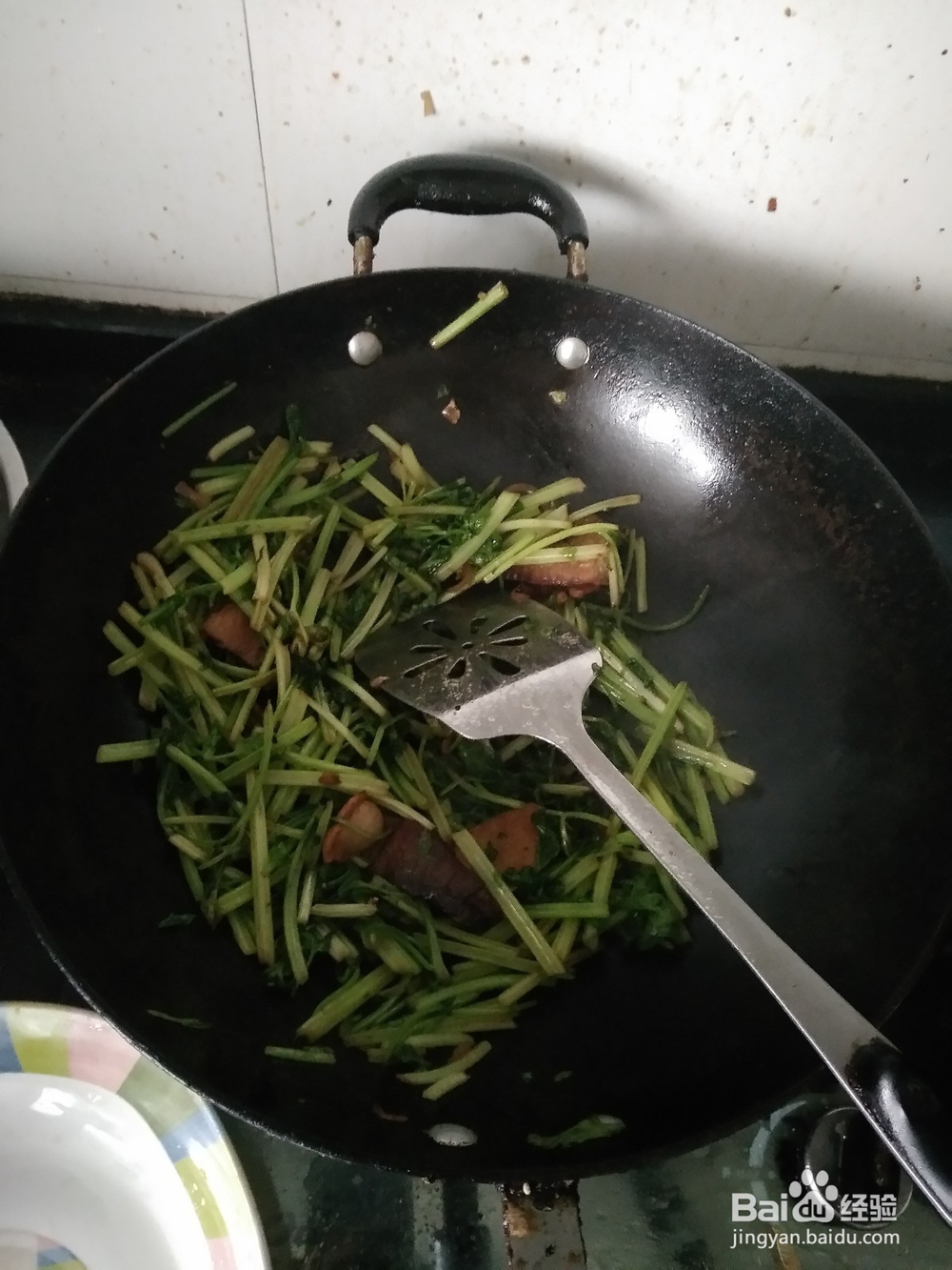小芹菜炒肉片
