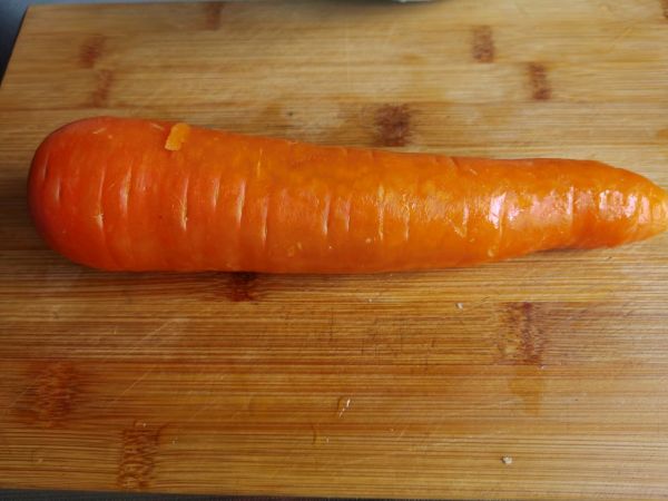 夏日快手清新凉拌胡萝卜