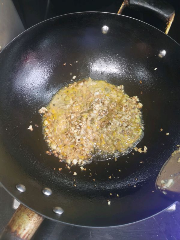 蒜蓉咖喱小龙虾