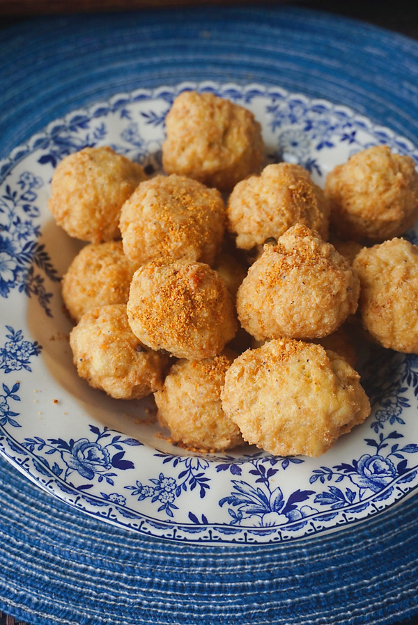 酥炸豆腐肉丸子