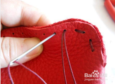 大红色花朵手拿包手工制作方法