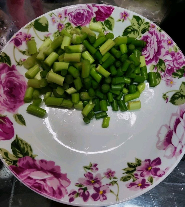 下饭家常菜：酸辣椒蒜苗炒田螺