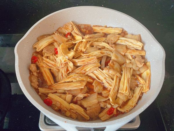 腐竹炒肉好下饭