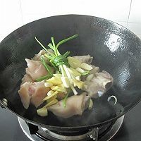 卤猪蹄的家常做法