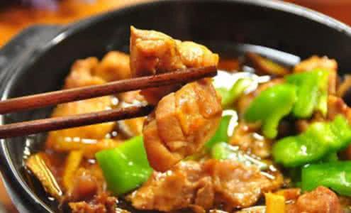 爱吃肉的你一定喜欢的小喵黄焖鸡!