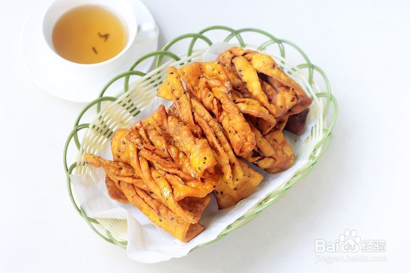 炸麻叶的做法，小零食炸麻叶怎么做