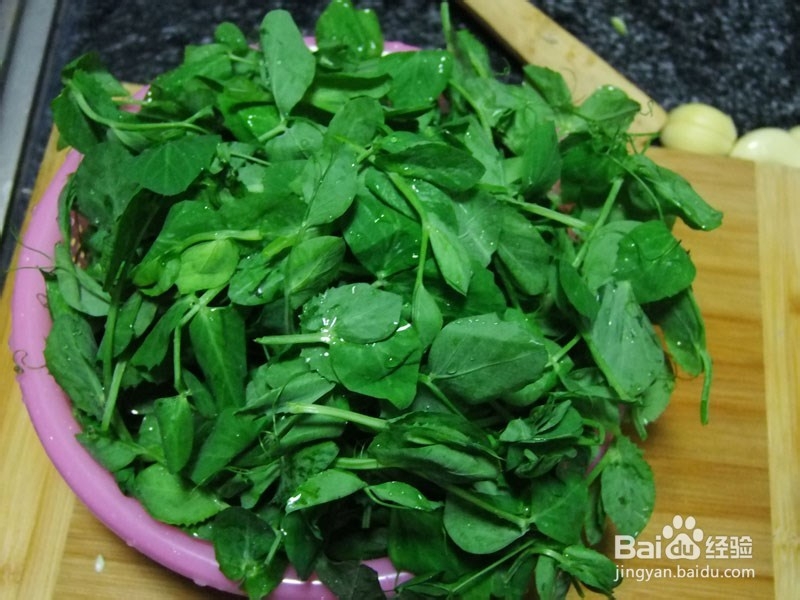 自己动手-豌豆尖鸡蛋汤