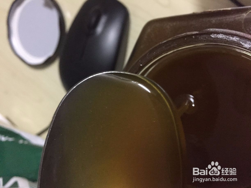 教你如何识别正宗土蜂蜜和市场上的蜂蜜