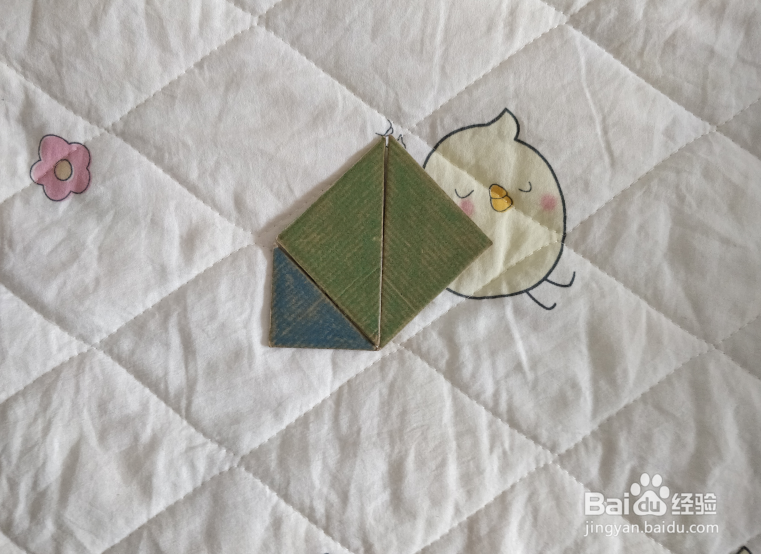 用九巧板怎么拼一杯吸管饮料呢?