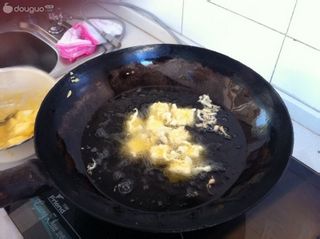 拔丝鸡蛋怎么做