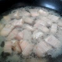 红烧肉土豆做法