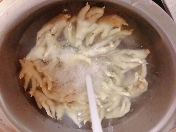 夏日必备凉拌鸡爪