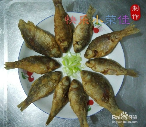 干炸小鲫鱼的做法