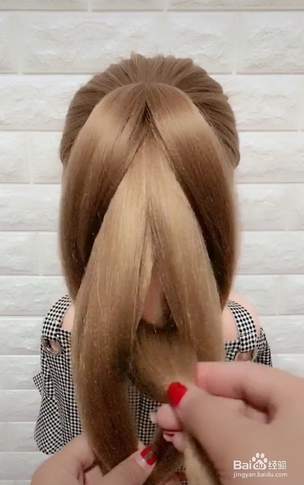 运动马尾怎么扎