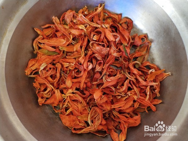 凉拌百合花的做法