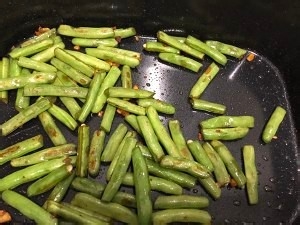 健康养生佳品清炒四季豆的做法