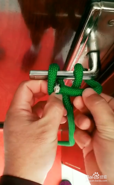 如何做拖车压扣？