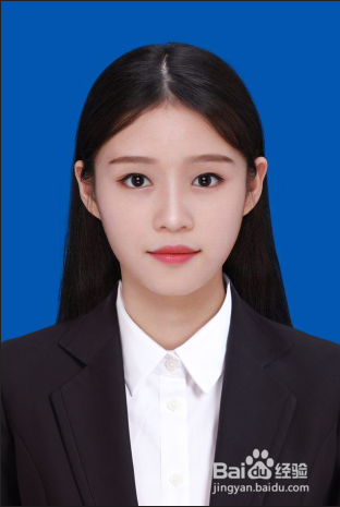 PS如何给证件照换服装