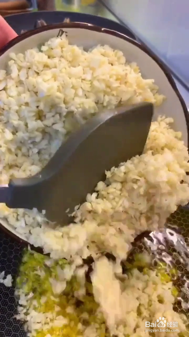 如何做出好吃的蒜香黄蚬子？