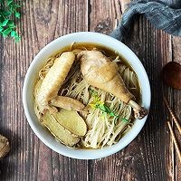 如何制作台式黑麻油鸡酒面