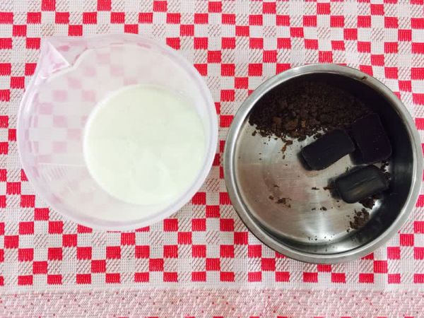 淋面黑白天使蛋糕