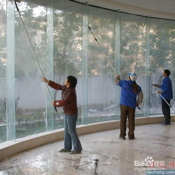 玻璃窗怎么清洗