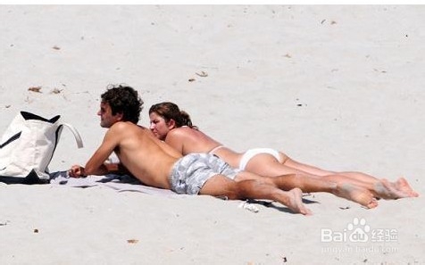 养生长寿三部曲：早搓手、午晒背、晚泡脚