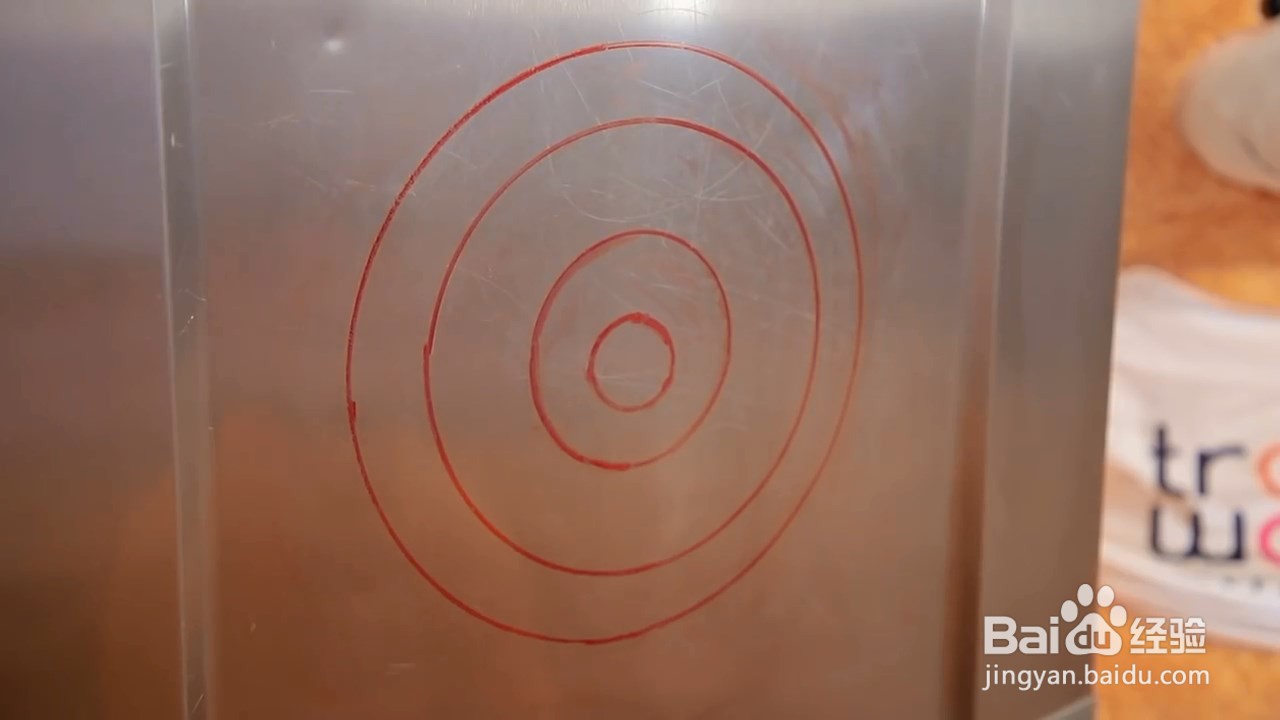 爸爸可以陪儿子一起玩的磁铁小游戏，特别厉害