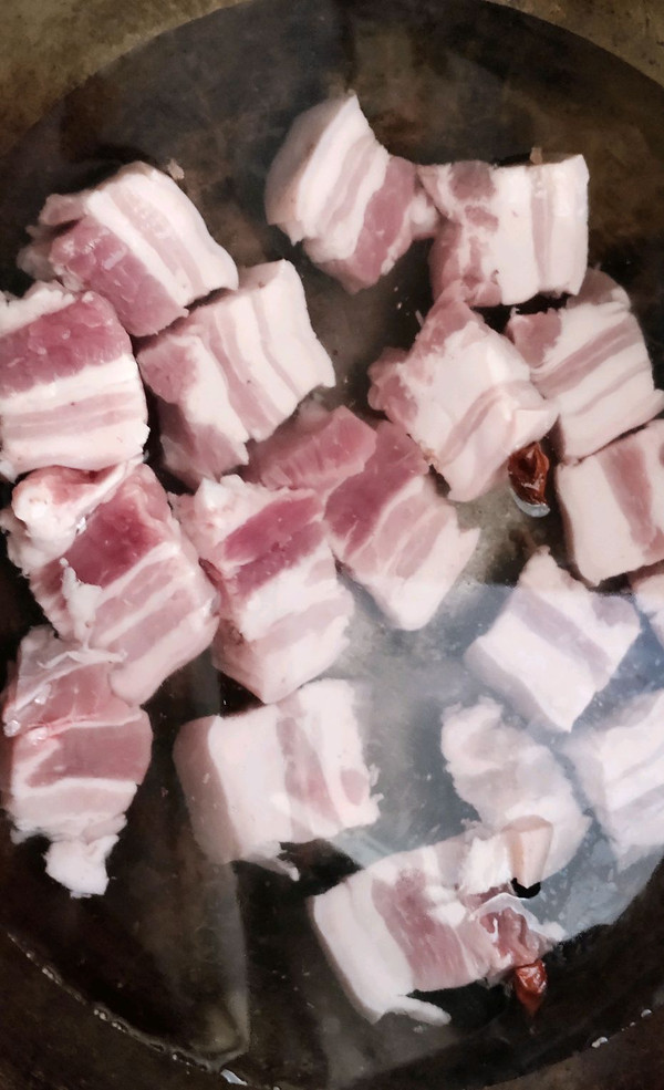 虎皮鹌鹑蛋烧肉