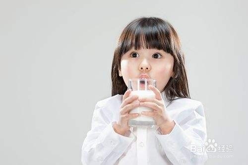 如何正确购买牛奶如何正确饮用牛奶