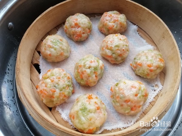 胡萝卜蔬菜蒸丸子